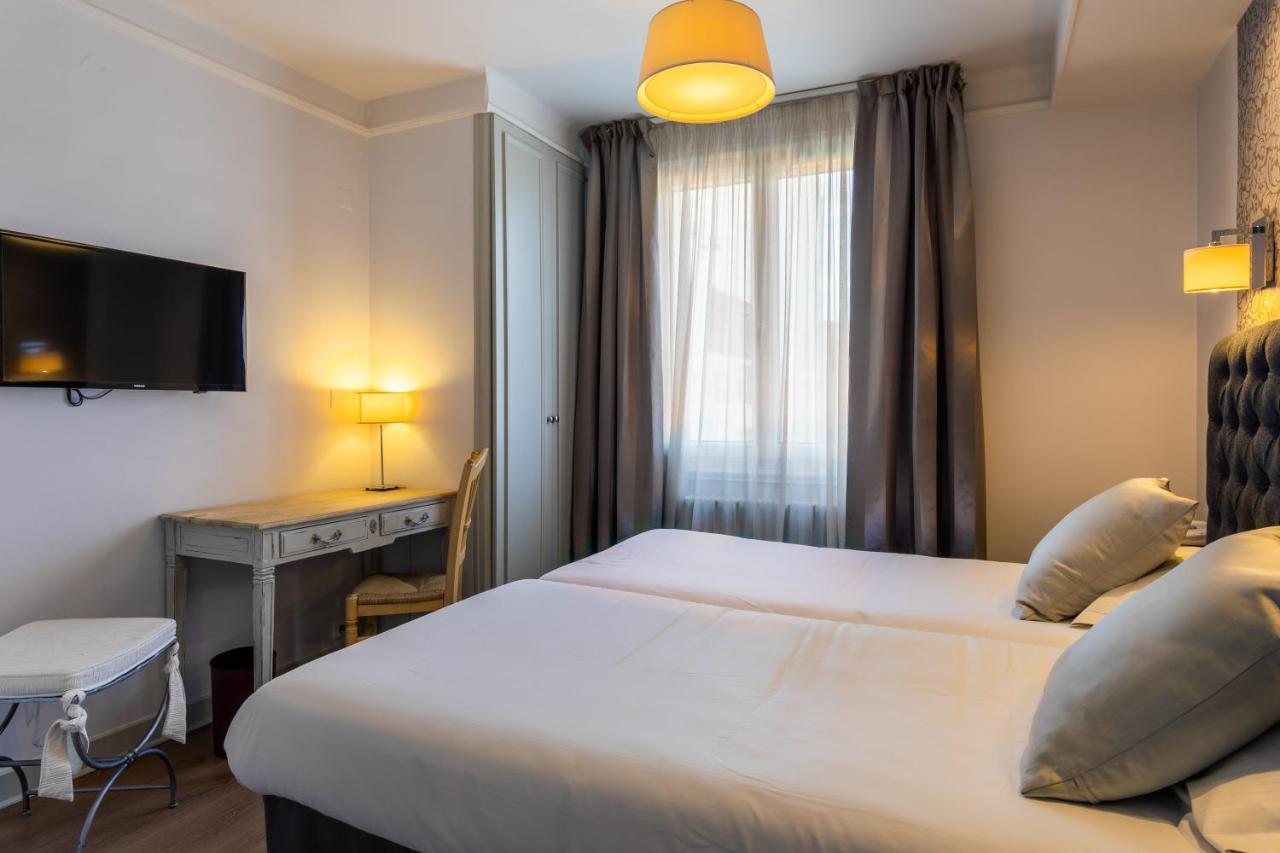 Hotel Mireille อาร์ลส์ ภายนอก รูปภาพ
